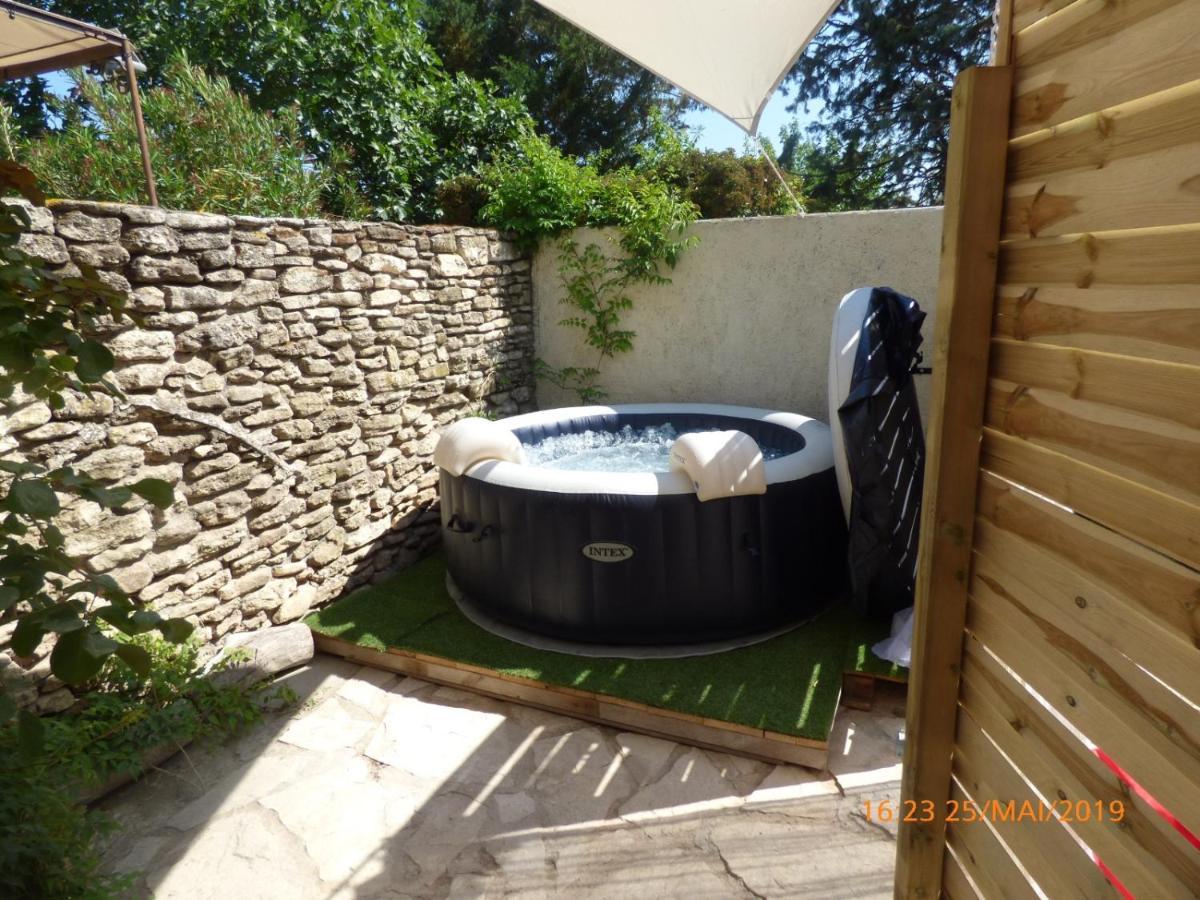 MAS MAURANE-Chambre d'hôte avec SPA privé Tarascón Exterior foto