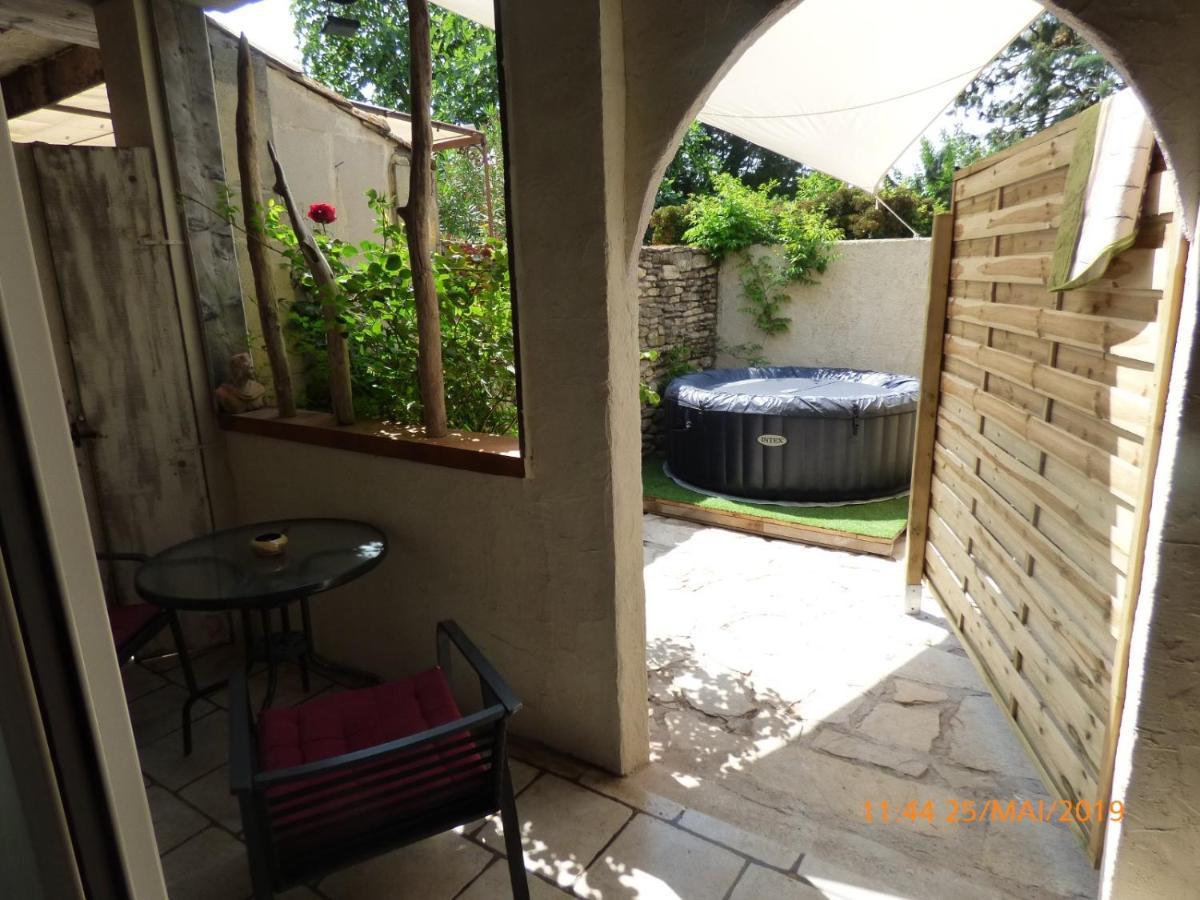 MAS MAURANE-Chambre d'hôte avec SPA privé Tarascón Exterior foto