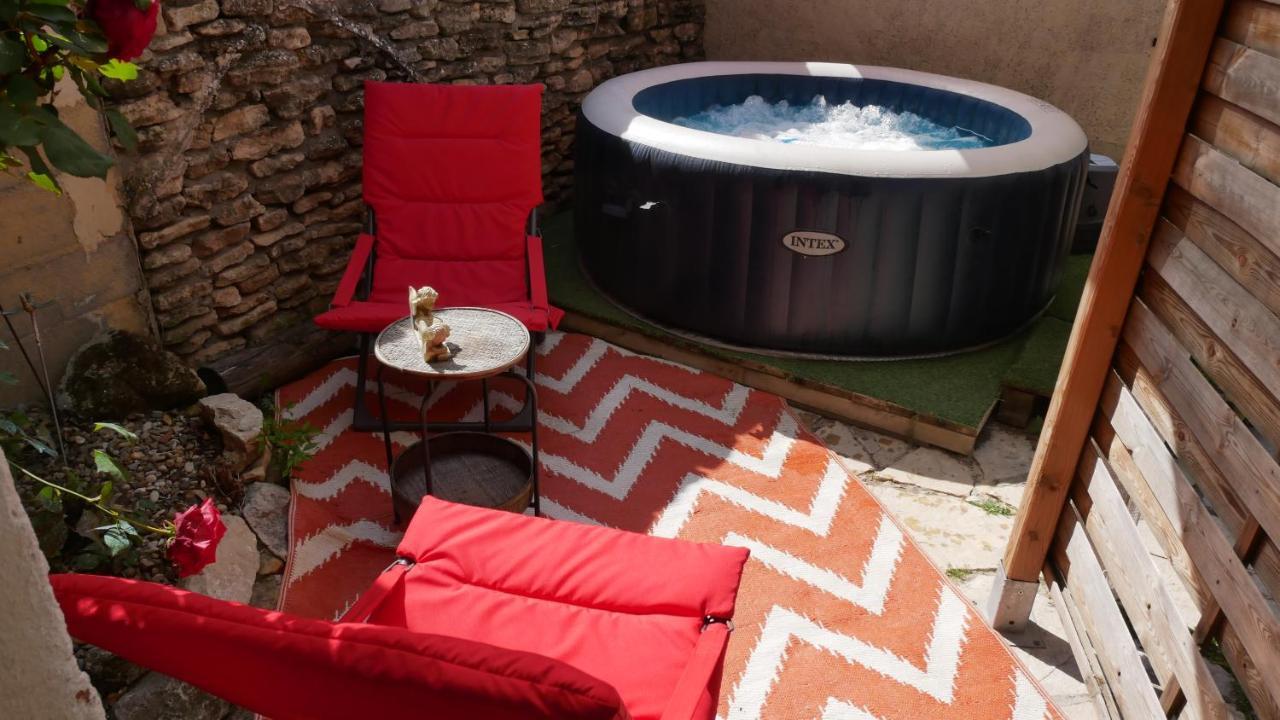 MAS MAURANE-Chambre d'hôte avec SPA privé Tarascón Exterior foto