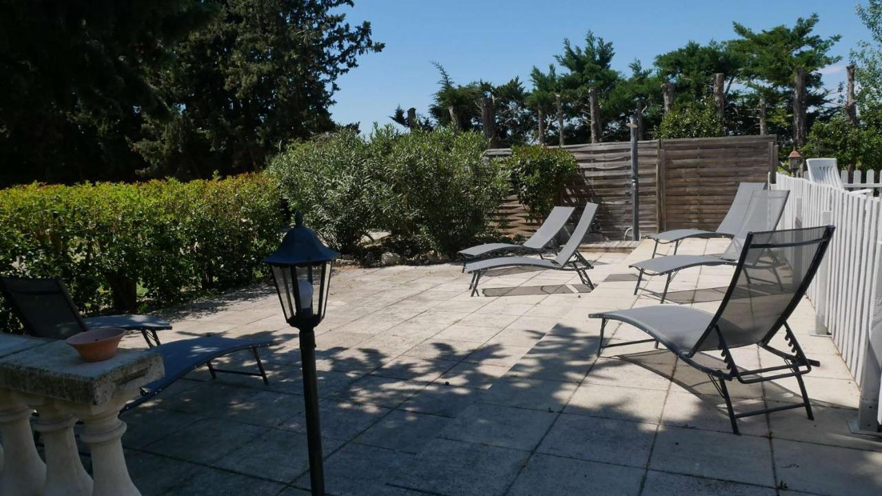 MAS MAURANE-Chambre d'hôte avec SPA privé Tarascón Exterior foto